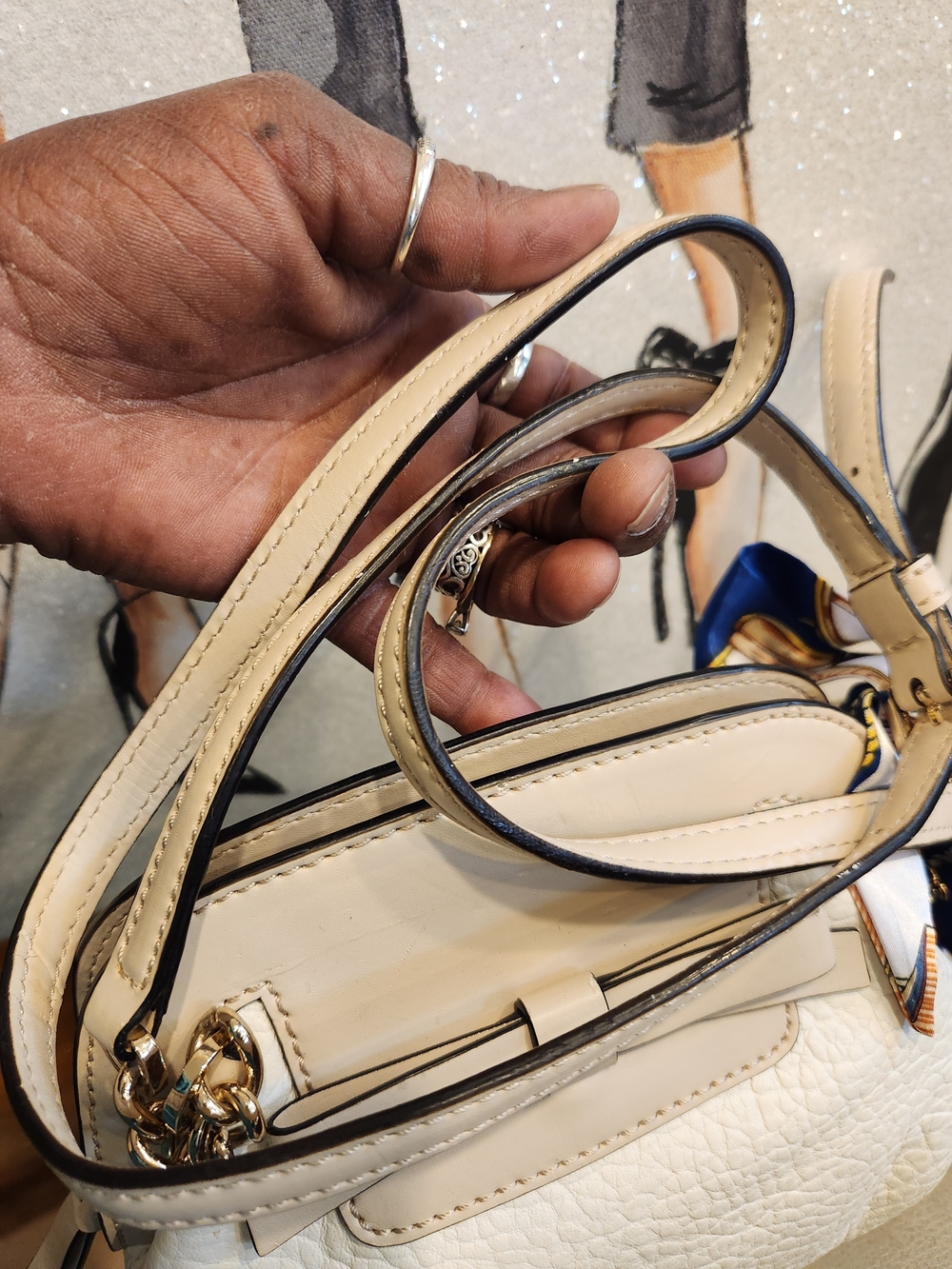 Kate Spade Cream and White Women's Crossbody Bag with Bow and Scarf Accent - Picture 4 of 15